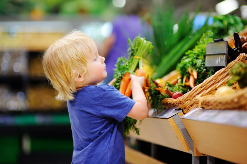 Xây dựng chế độ ăn lành mạnh cho trẻ càng sớm càng tốt