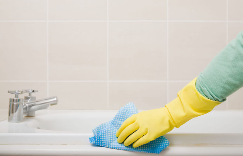 Vệ sinh nhà cửa sạch sẽ để côn trùng gây bệnh không thể sống trong nhà của bạn