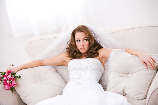 Stress vì tăng cân vù vù trước ngày cưới 